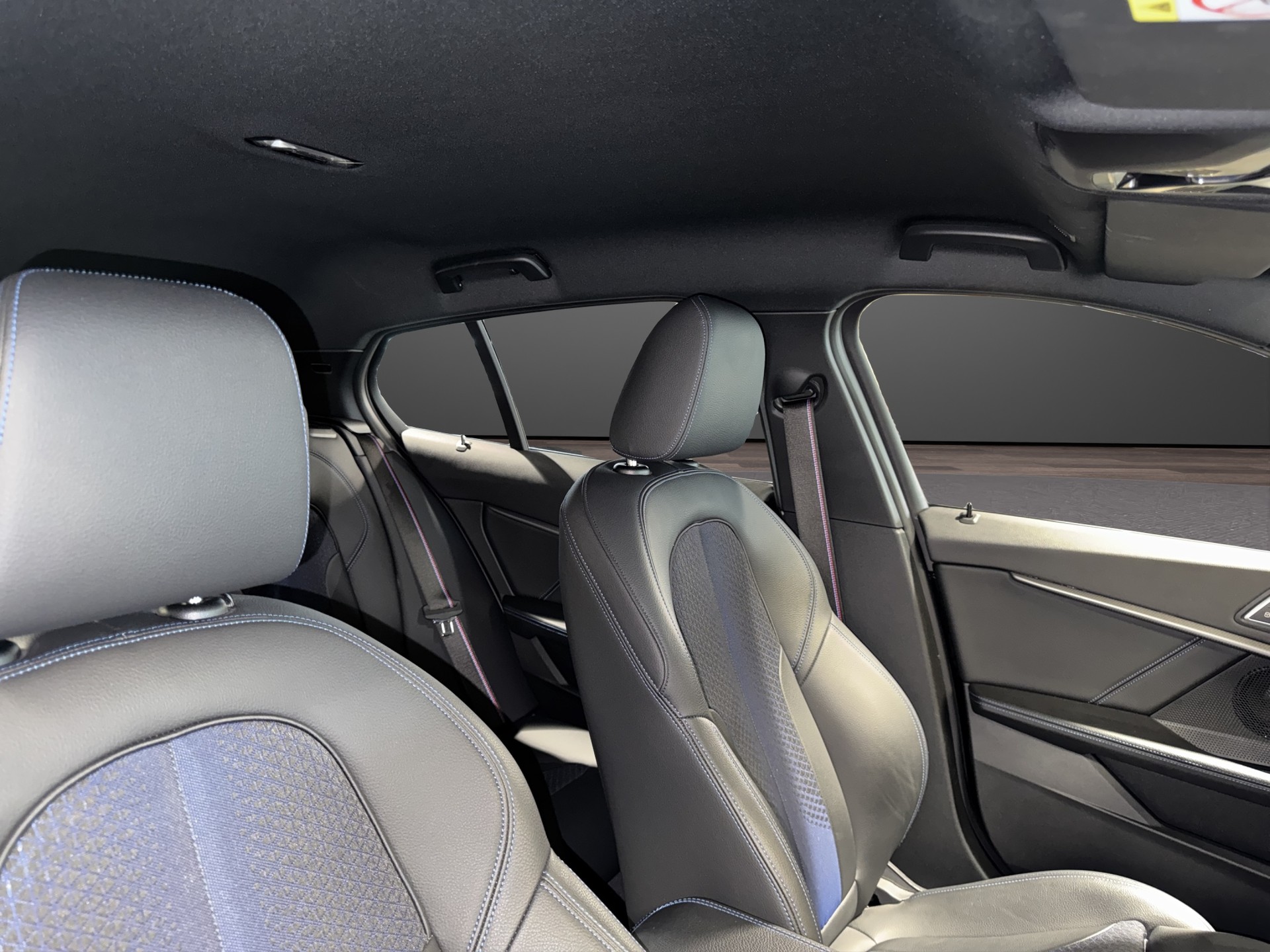 BMW M135i xDrive-image-20