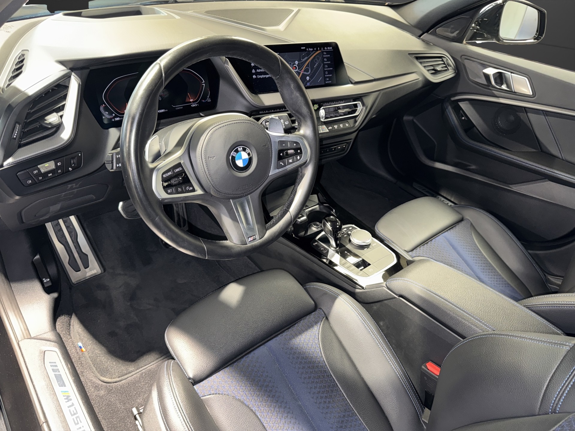 BMW M135i xDrive-image-7
