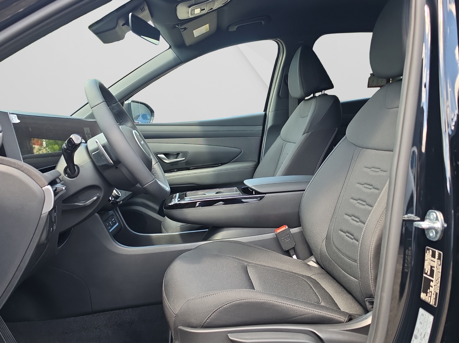 HYUNDAI Tucson 1.6 T-GDi HEV Origo Blackline 4WD-image-8