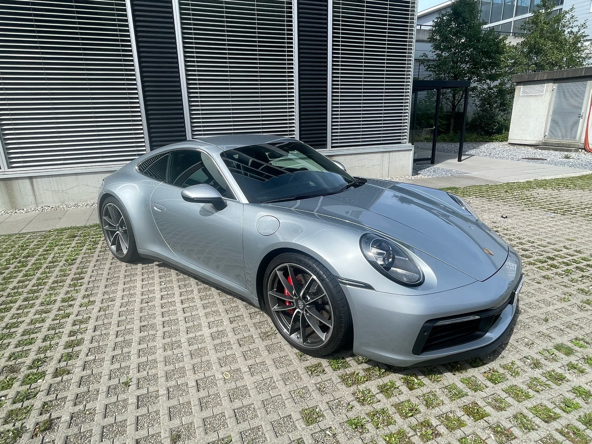 PORSCHE 3.0 Carrera S-image-1
