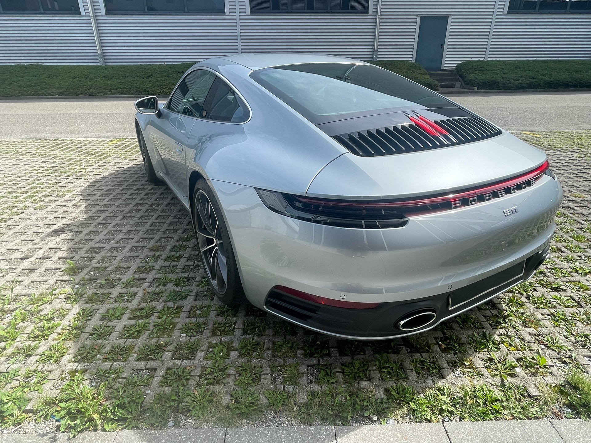 PORSCHE 3.0 Carrera S-image-2