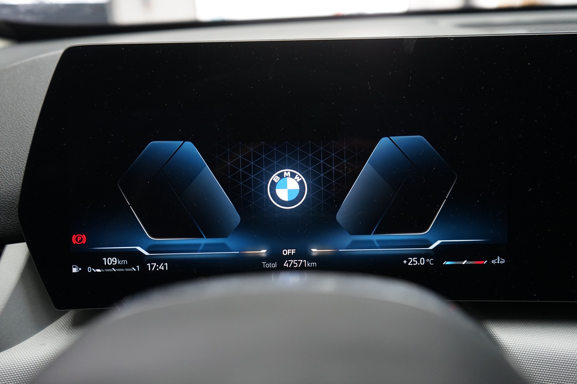 BMW X1 sDrive 18i-image-8