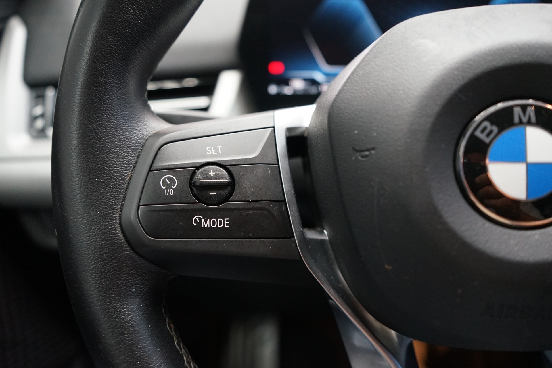 BMW X1 sDrive 18i-image-6