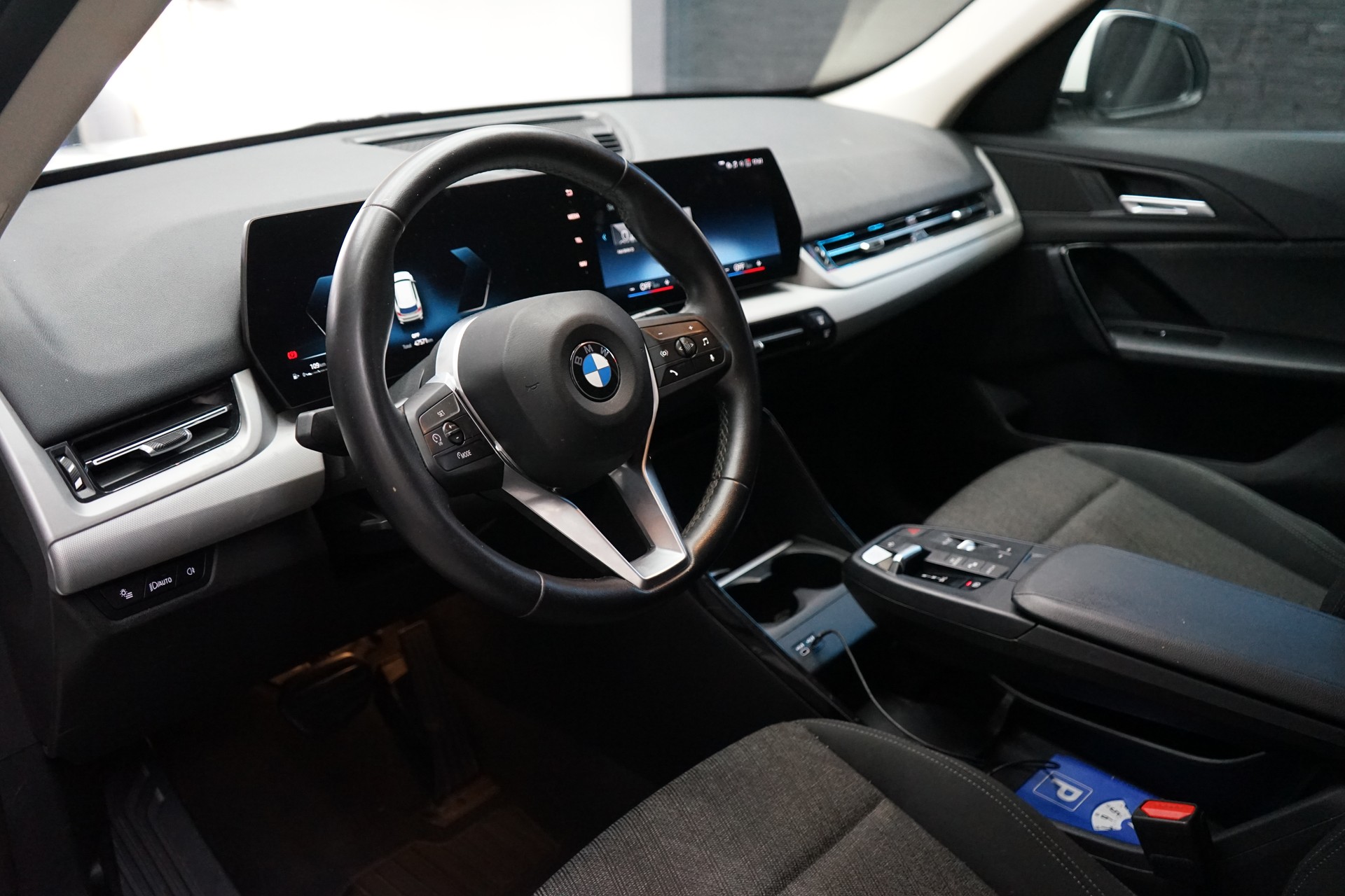 BMW X1 sDrive 18i-image-5