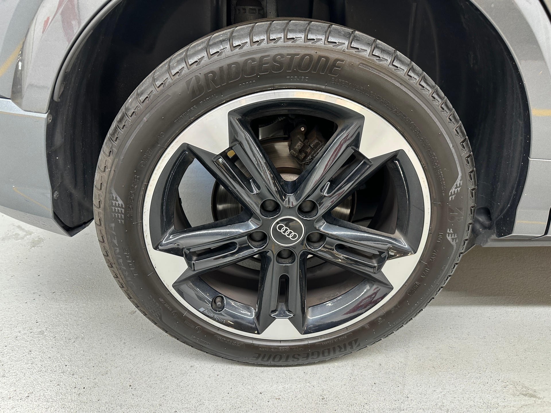AUDI Q2 35 TFSI S line S-tronic-image-6