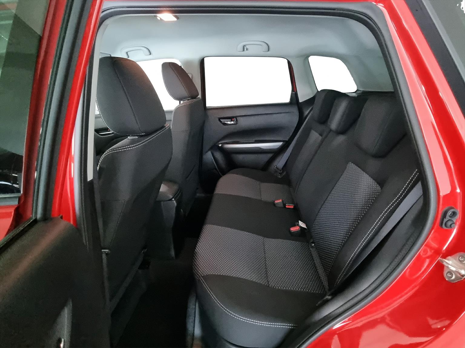 SUZUKI Vitara 1.4 Compact+ Hyb. 4x4 AT-image-6