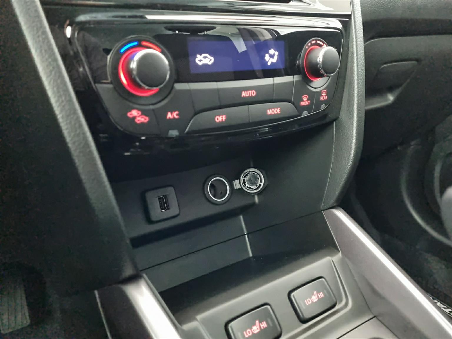 SUZUKI Vitara 1.4 Compact+ Hyb. 4x4 AT-image-11