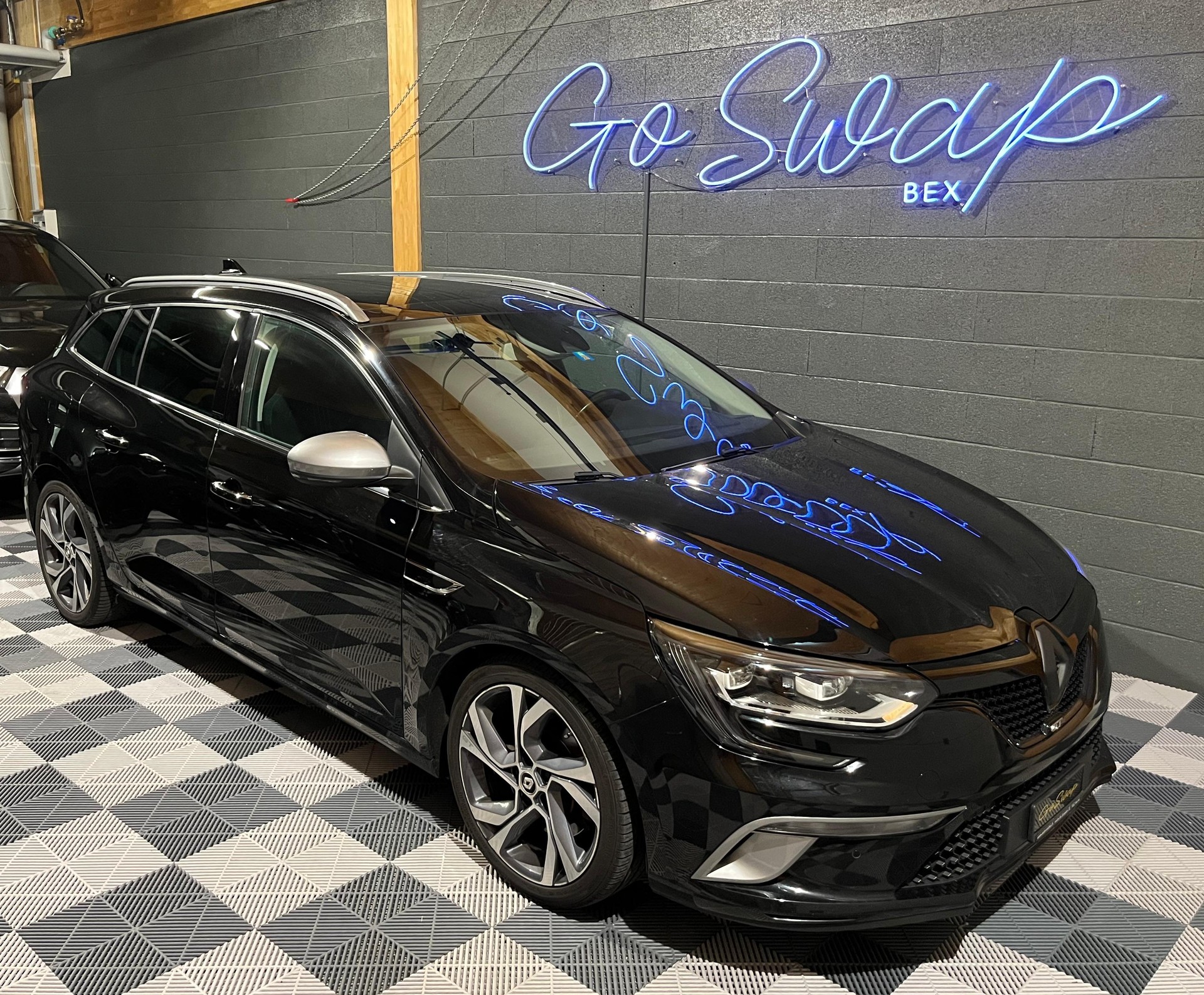 RENAULT Mégane Grandtour 1.6 16V Turbo GT EDC-image-0