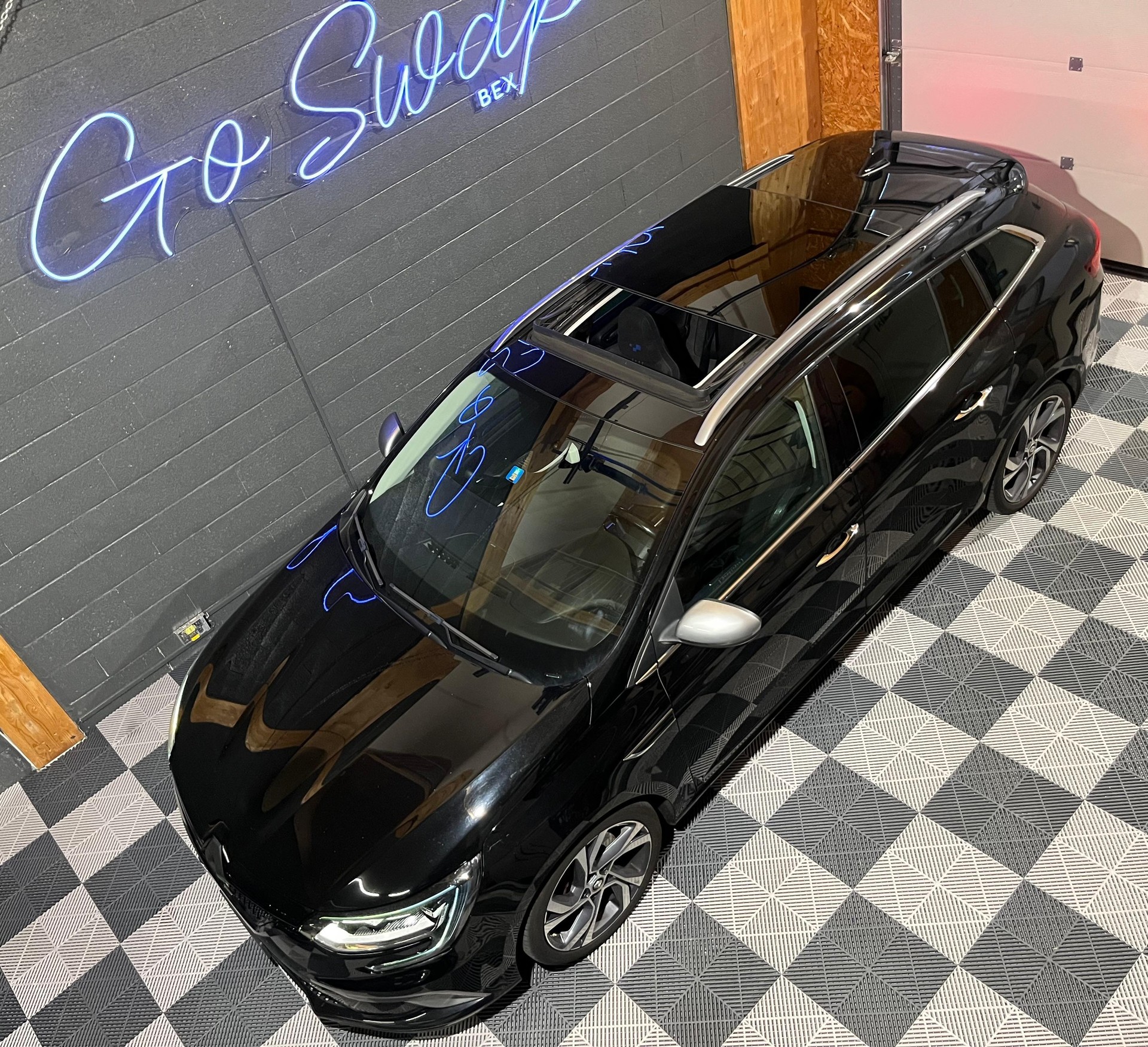 RENAULT Mégane Grandtour 1.6 16V Turbo GT EDC-image-5