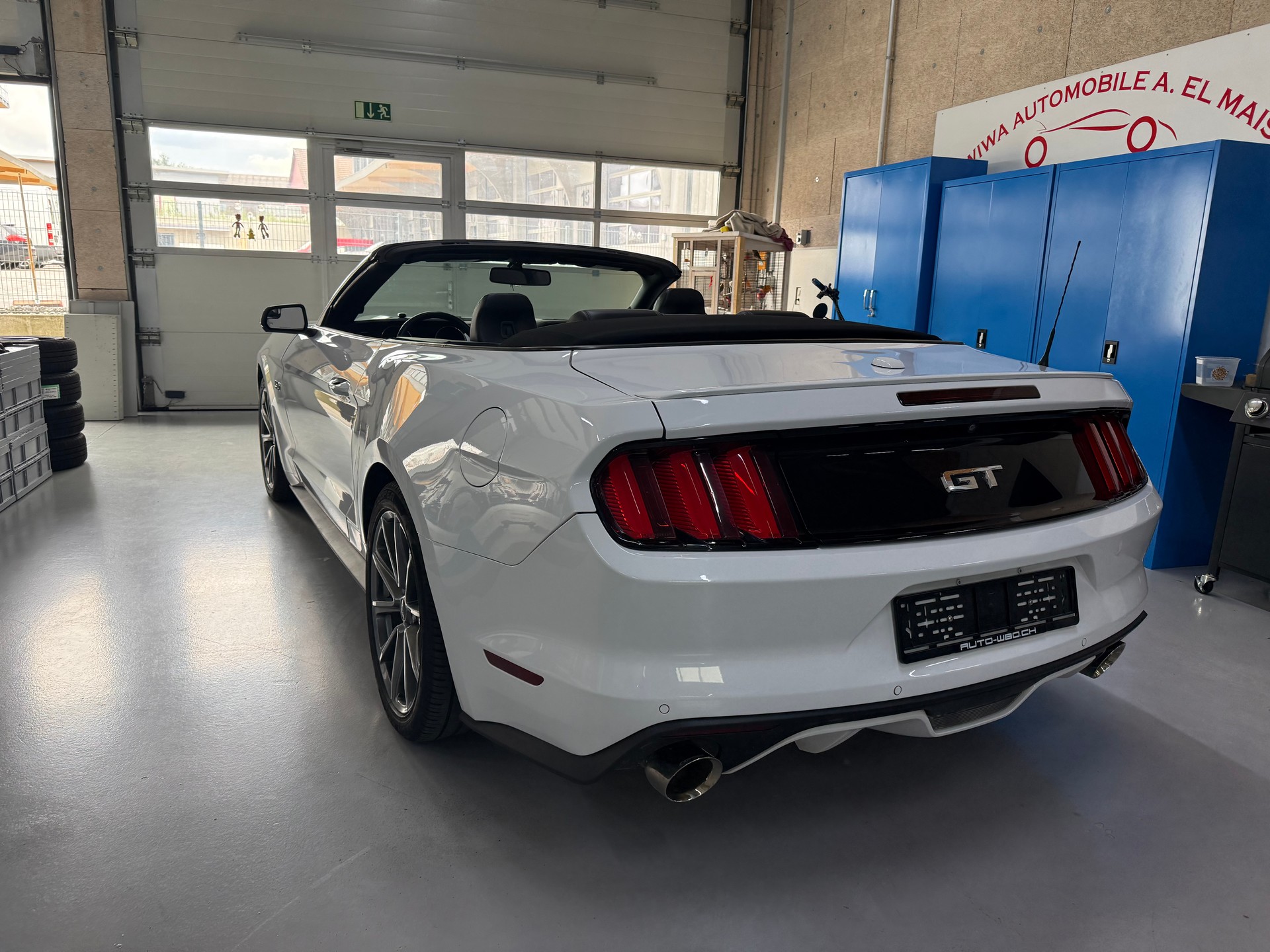 FORD Mustang Convertible 5.0 V8 GT Automat-image-2