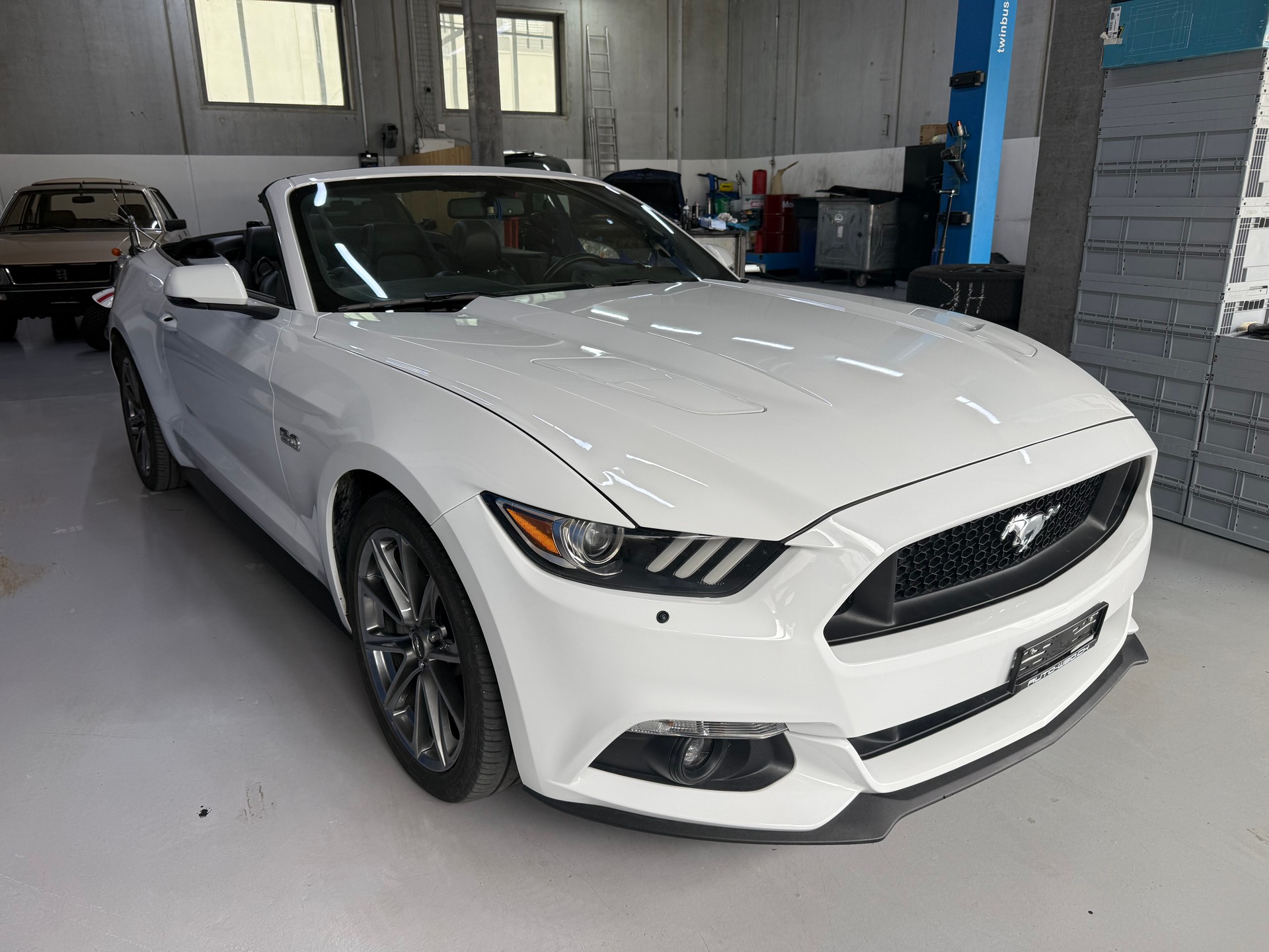 FORD Mustang Convertible 5.0 V8 GT Automat-image-1
