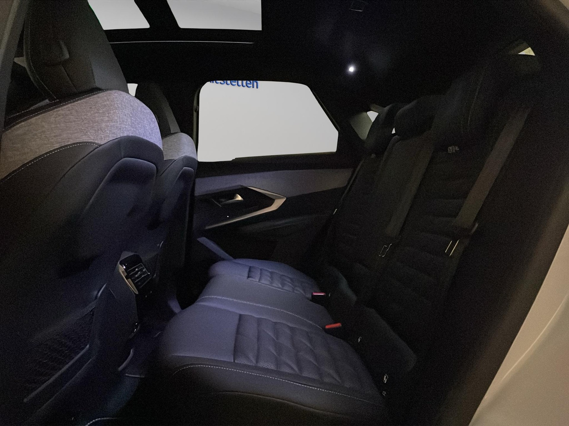 PEUGEOT 3008 e-GT-image-7