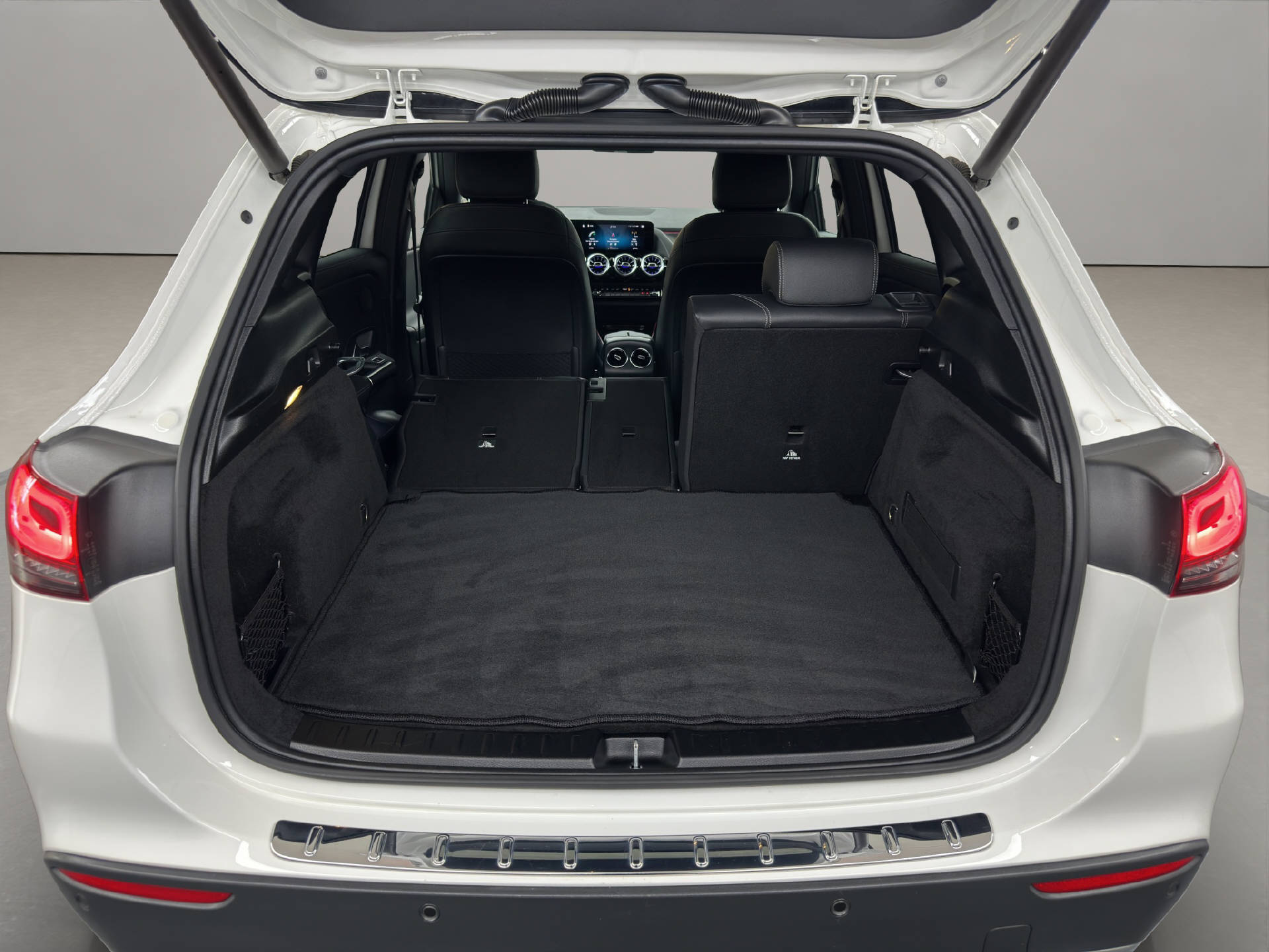 MERCEDES-BENZ GLA 220 d Progressive 4matic-image-11