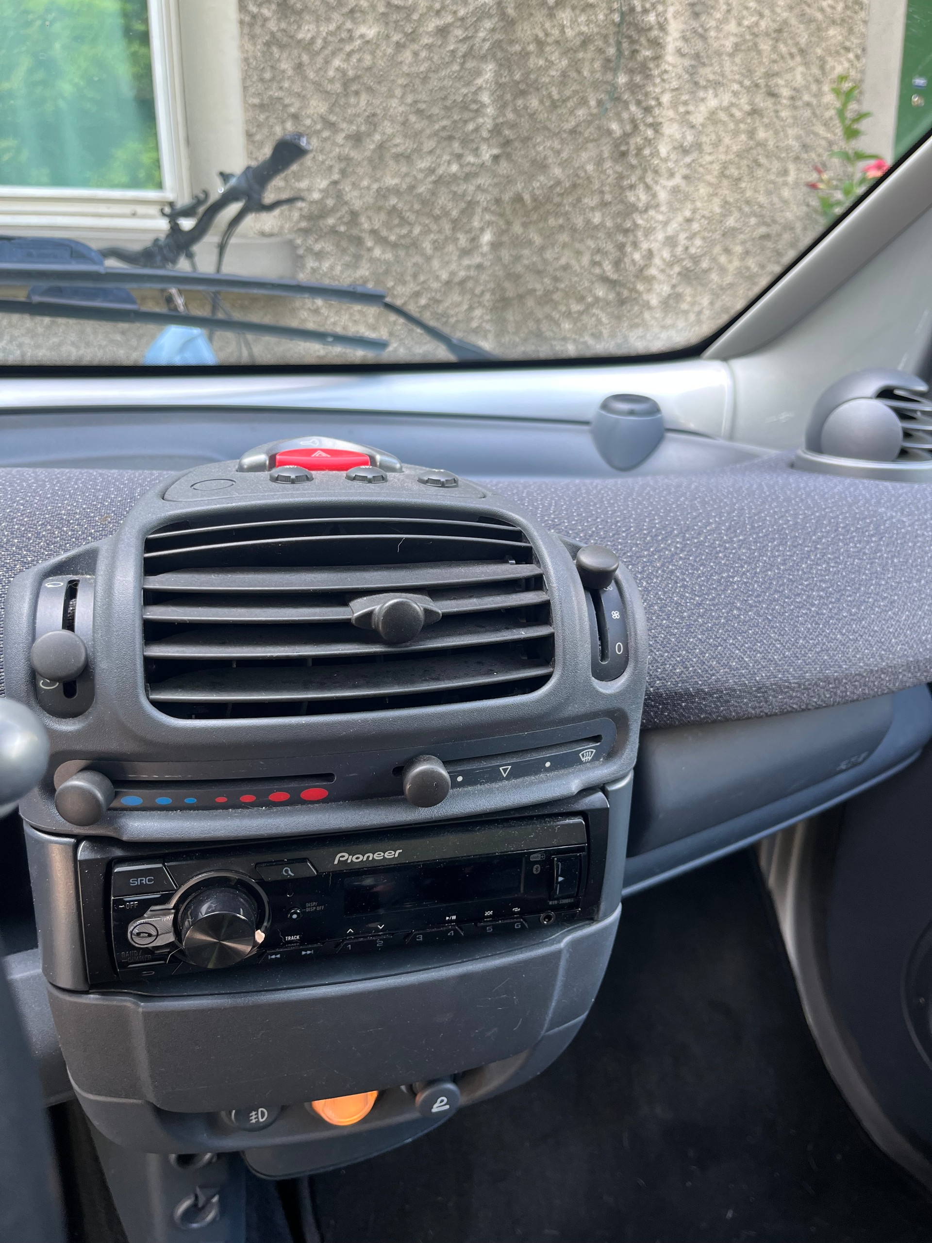 SMART Micro Compact-image-4