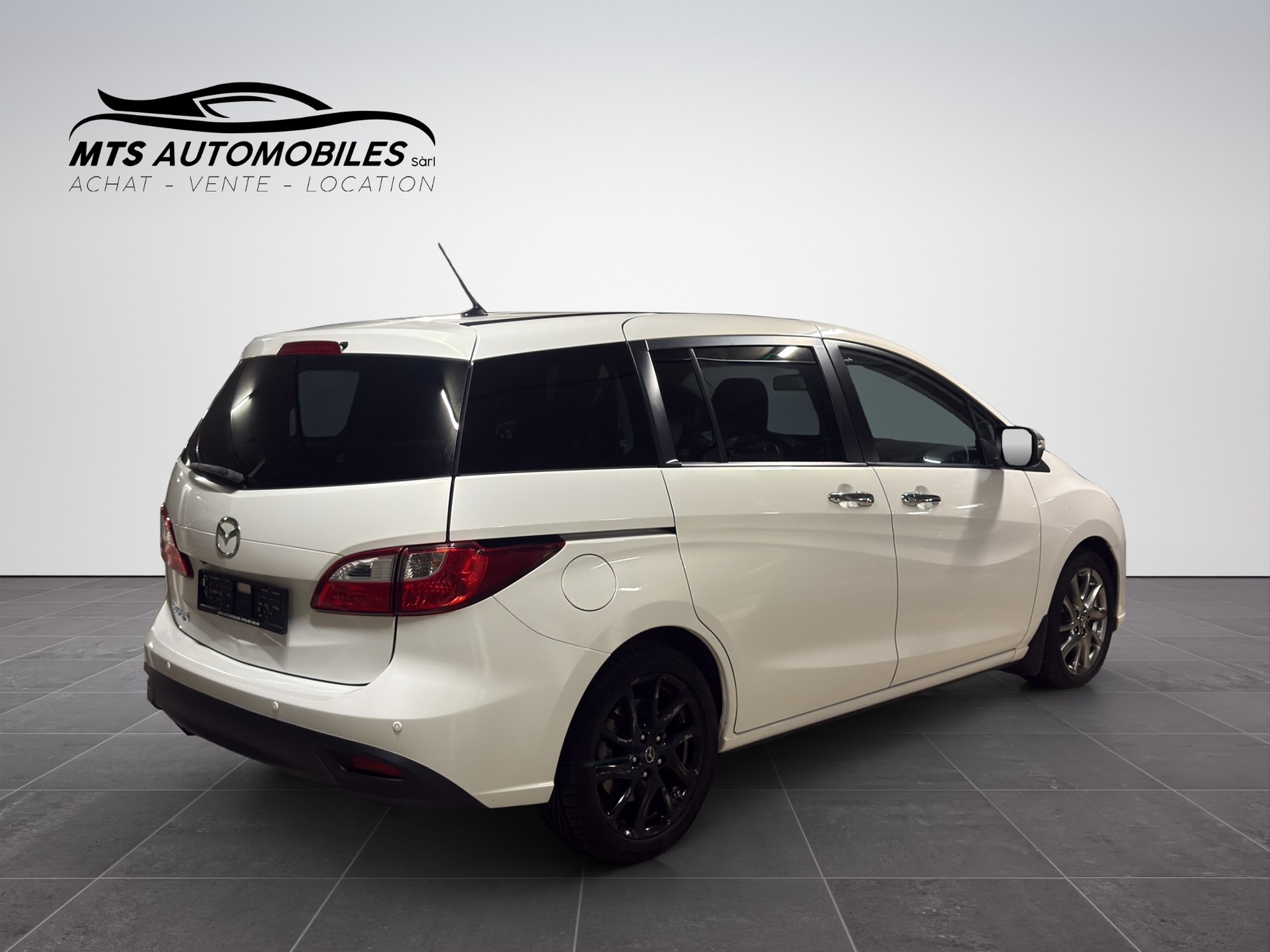 MAZDA 5 2.0 16V Voila ma Suisse Edition+-image-5