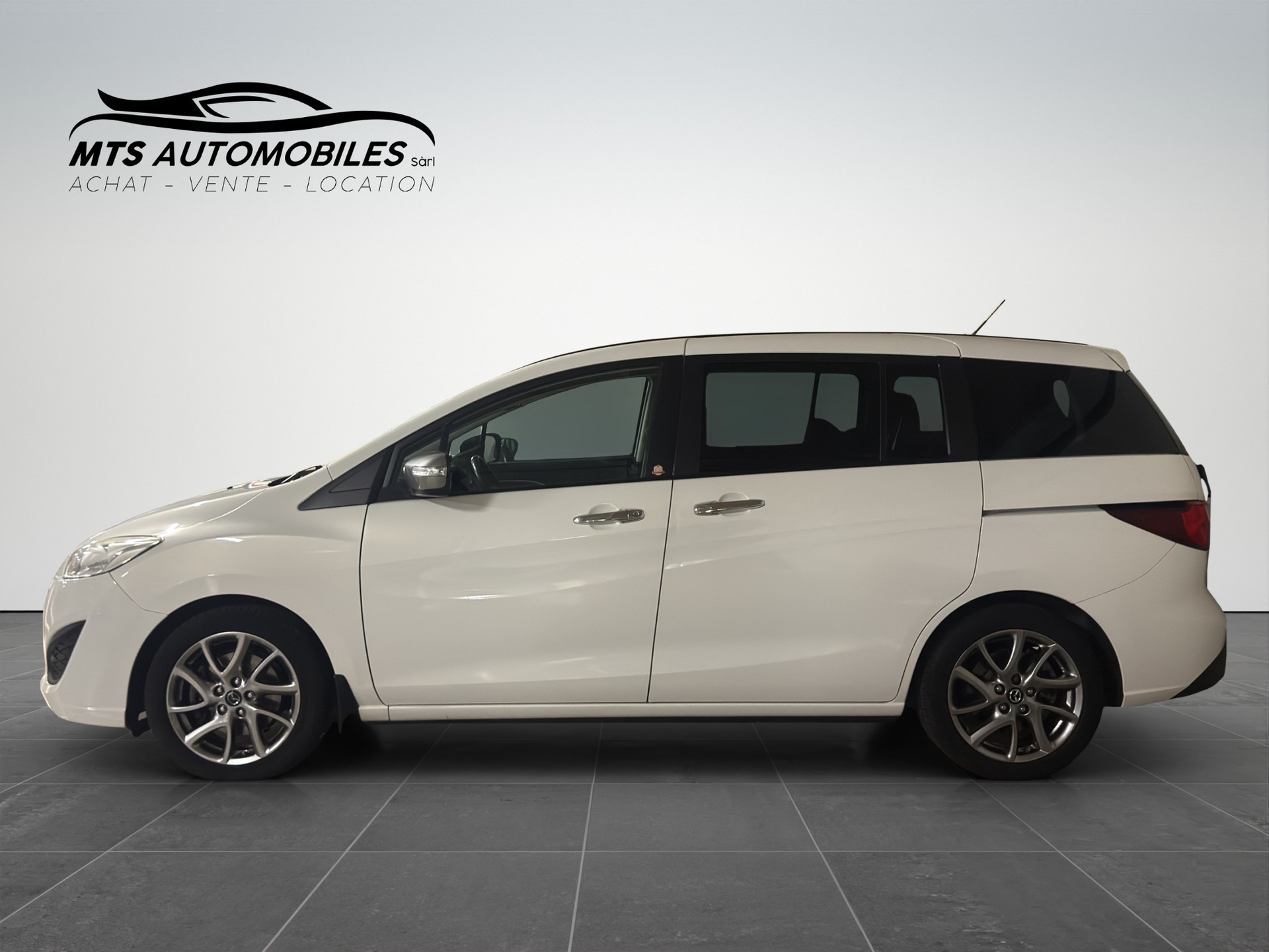MAZDA 5 2.0 16V Voila ma Suisse Edition+-image-2