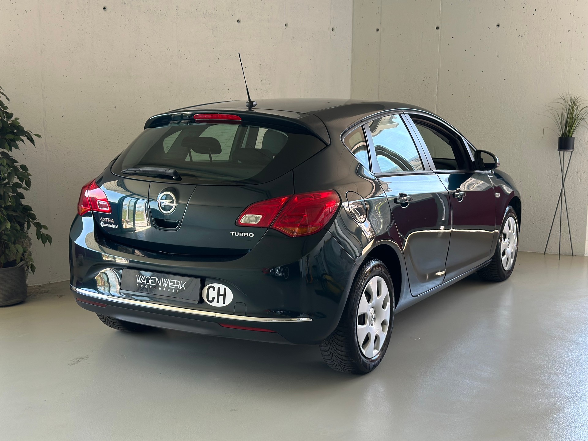 OPEL Astra 1.4i 16V Turbo Sport Automatic-image-5