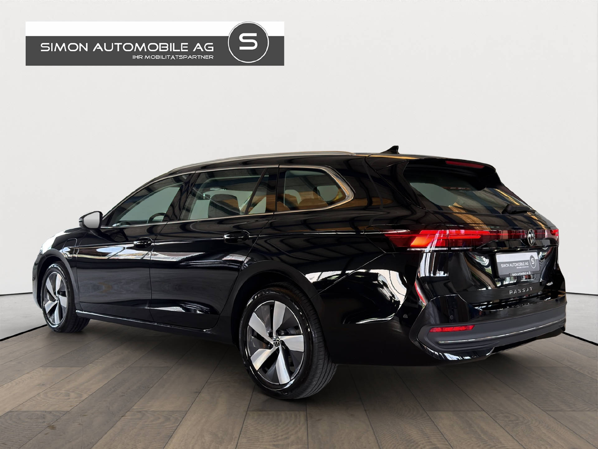 VW Passat Variant 1.5 TSI PHEV Business DSG-image-3