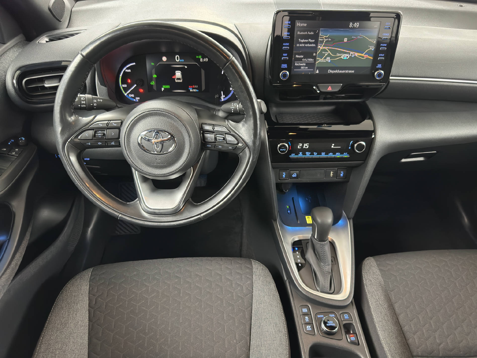 TOYOTA Yaris Cross 1.5 VVT-i HSD Trend AWD-i-image-7