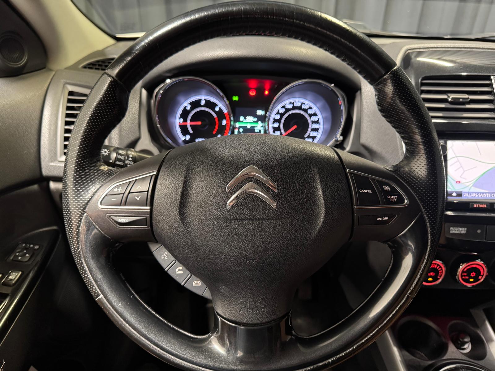 CITROEN C4 Aircross 1.6 HDi Exclusive 4WD-image-8