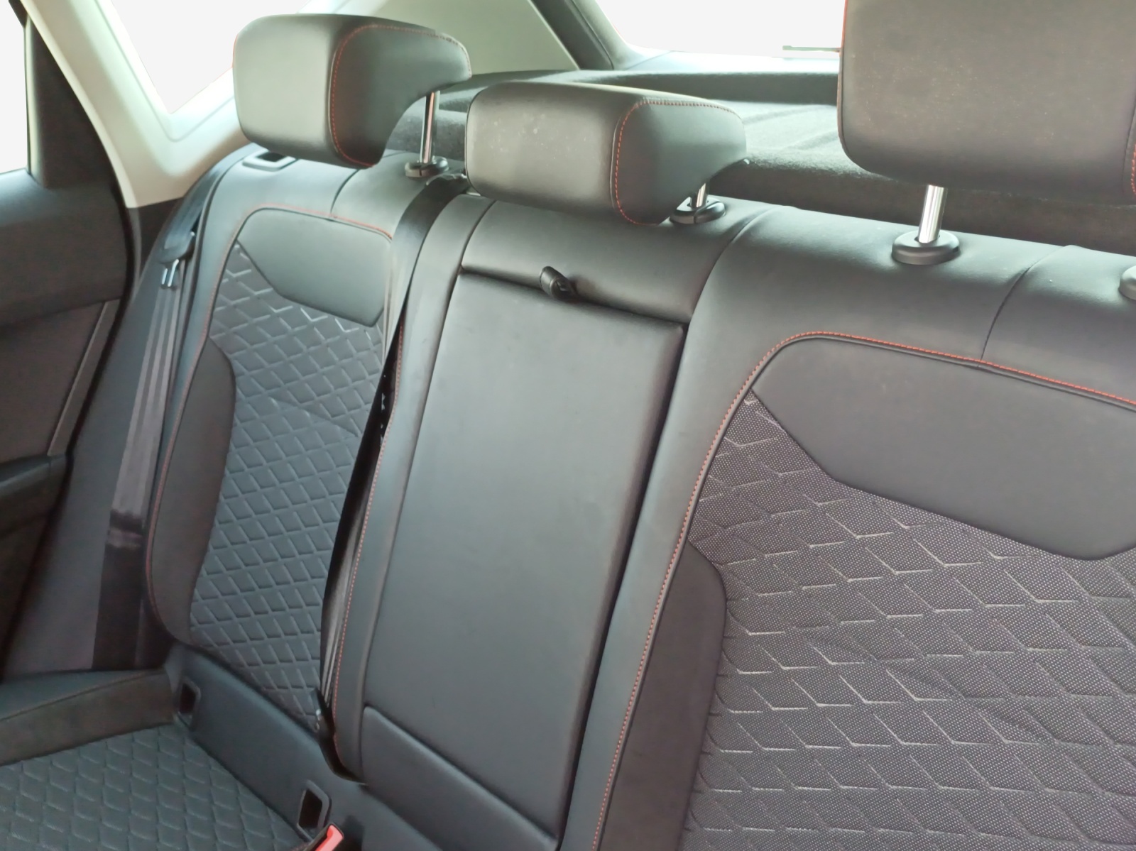 SEAT Ateca 1.5 TSI EVO DSG FR-image-11