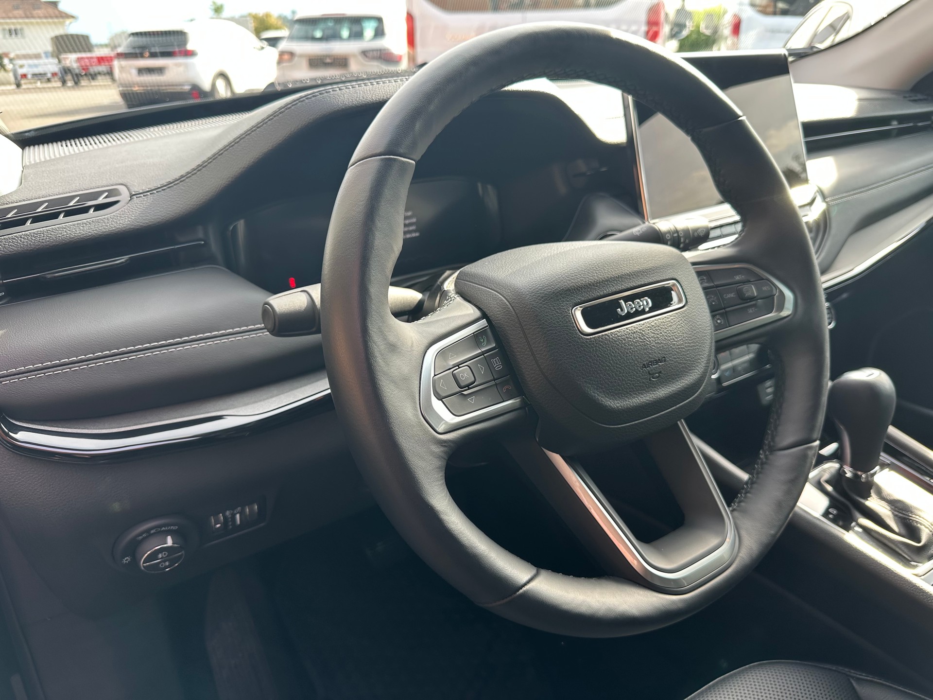 JEEP Compass 4x2 1.5 T MHEV Summit-image-5