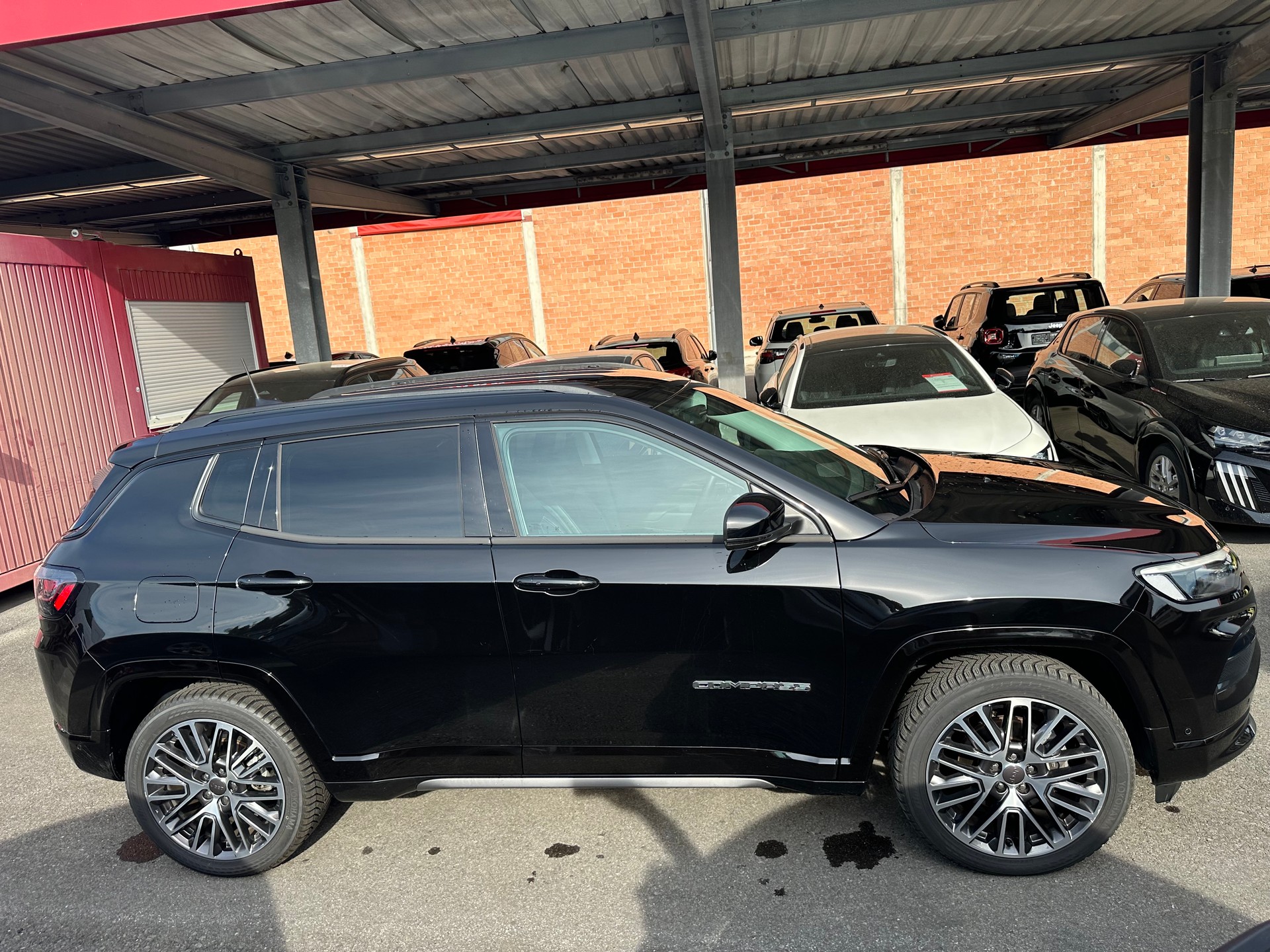 JEEP Compass 4x2 1.5 T MHEV Summit-image-1