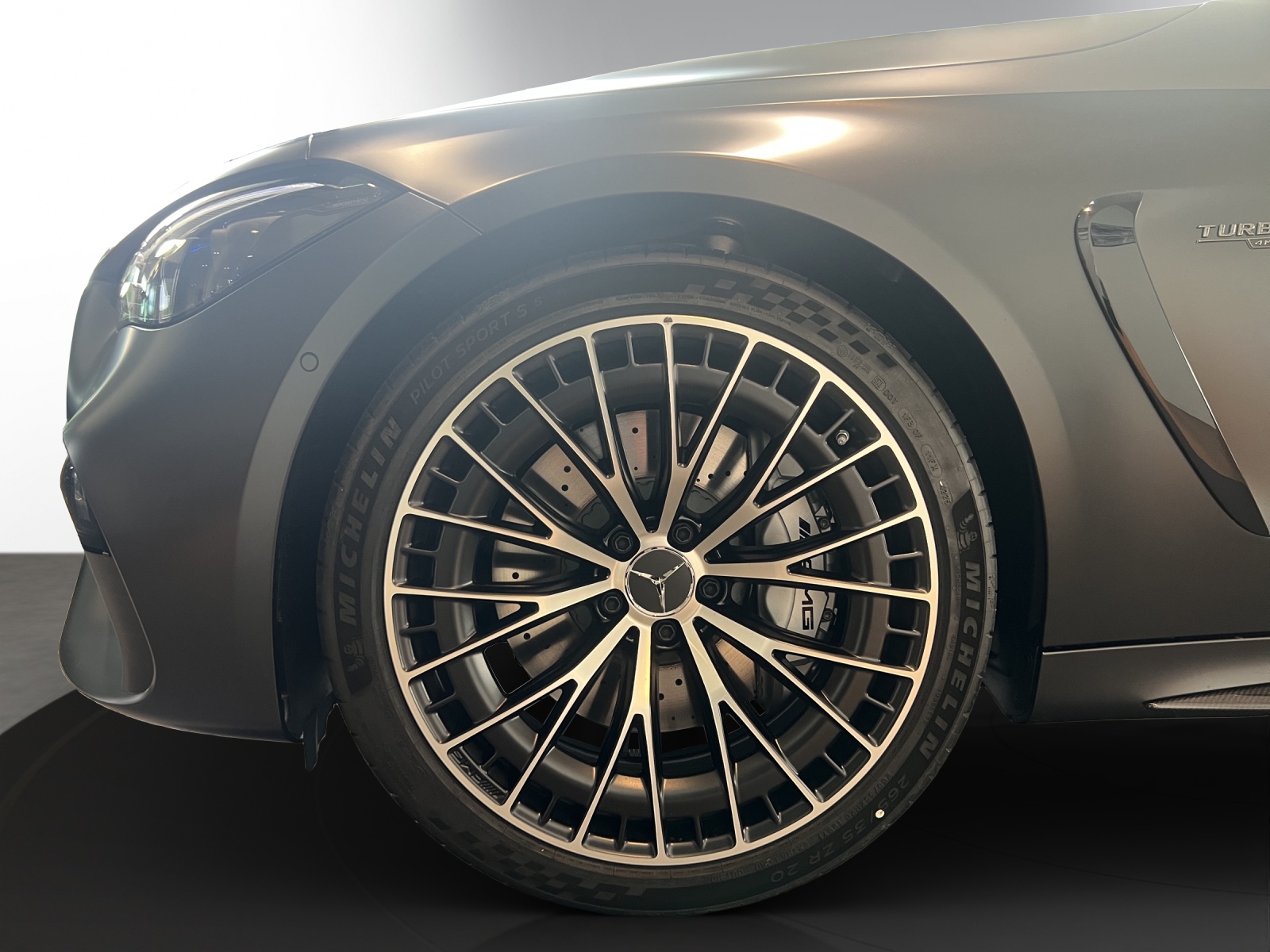 MERCEDES-BENZ CLE AMG 53 Cabrio 4Matic+ 9G-Tronic-image-5