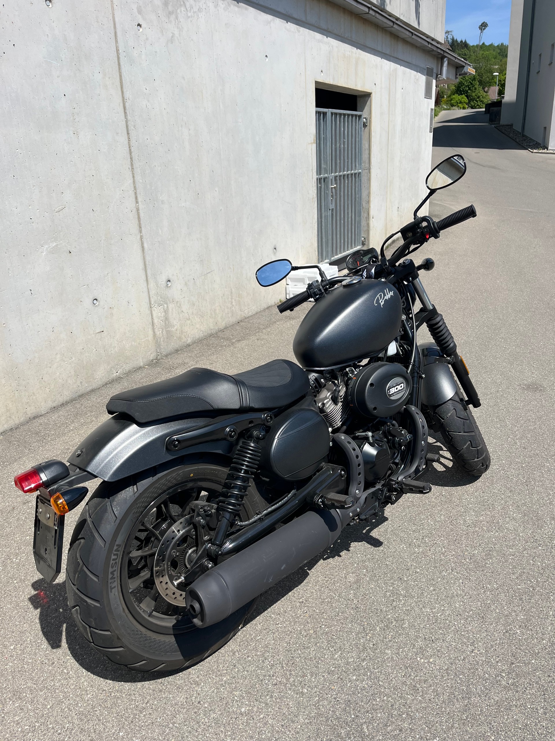 HYOSUNG GV 300 Bobber