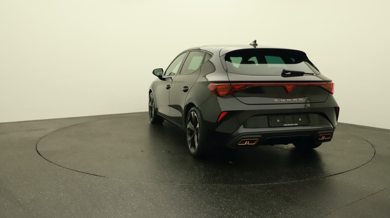 CUPRA LEON 1.5 e-HYBRID pHEV DSG-showroom-element-3