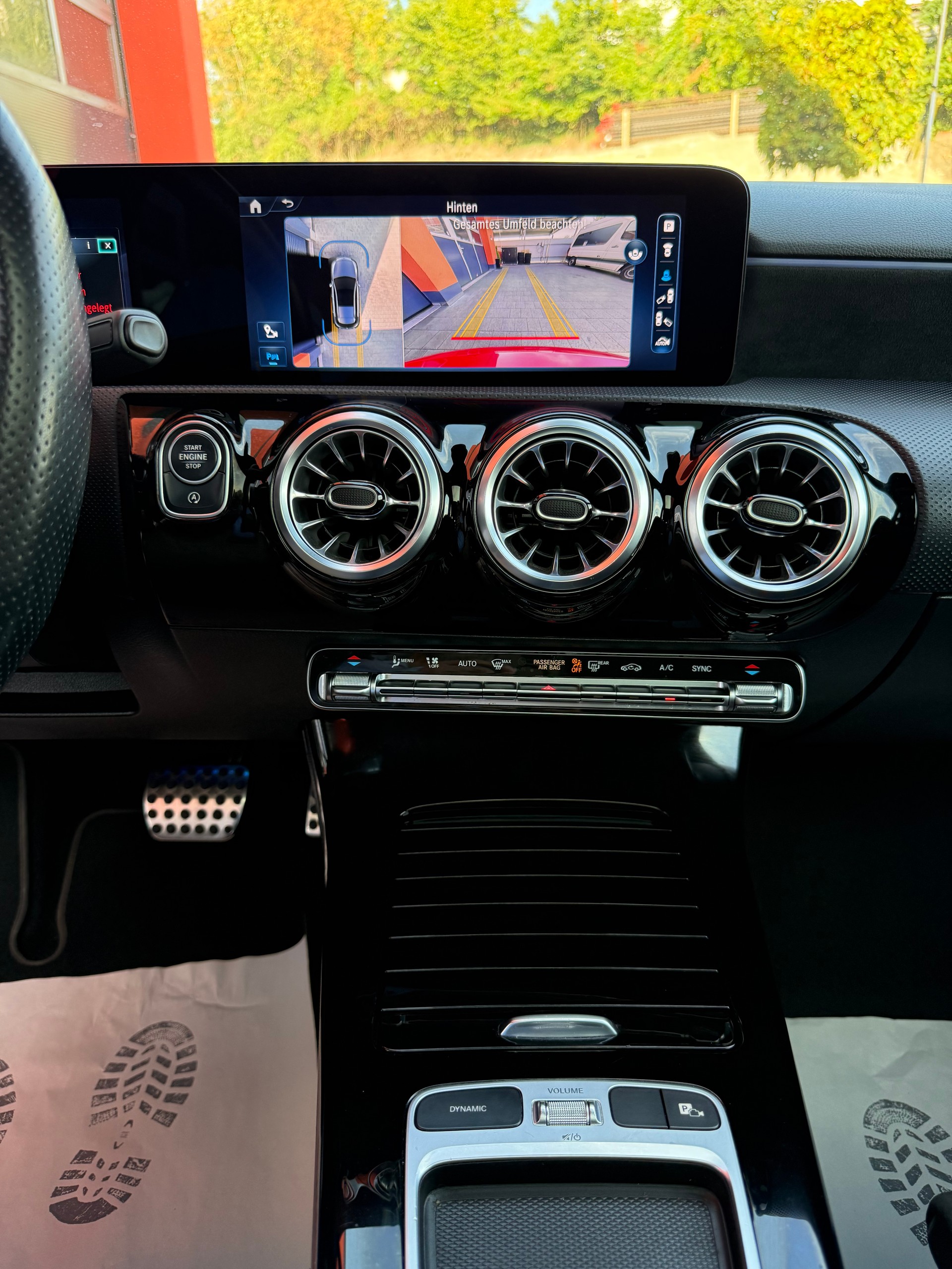 MERCEDES-BENZ A 200 7G-DCT AMG LINE-image-6