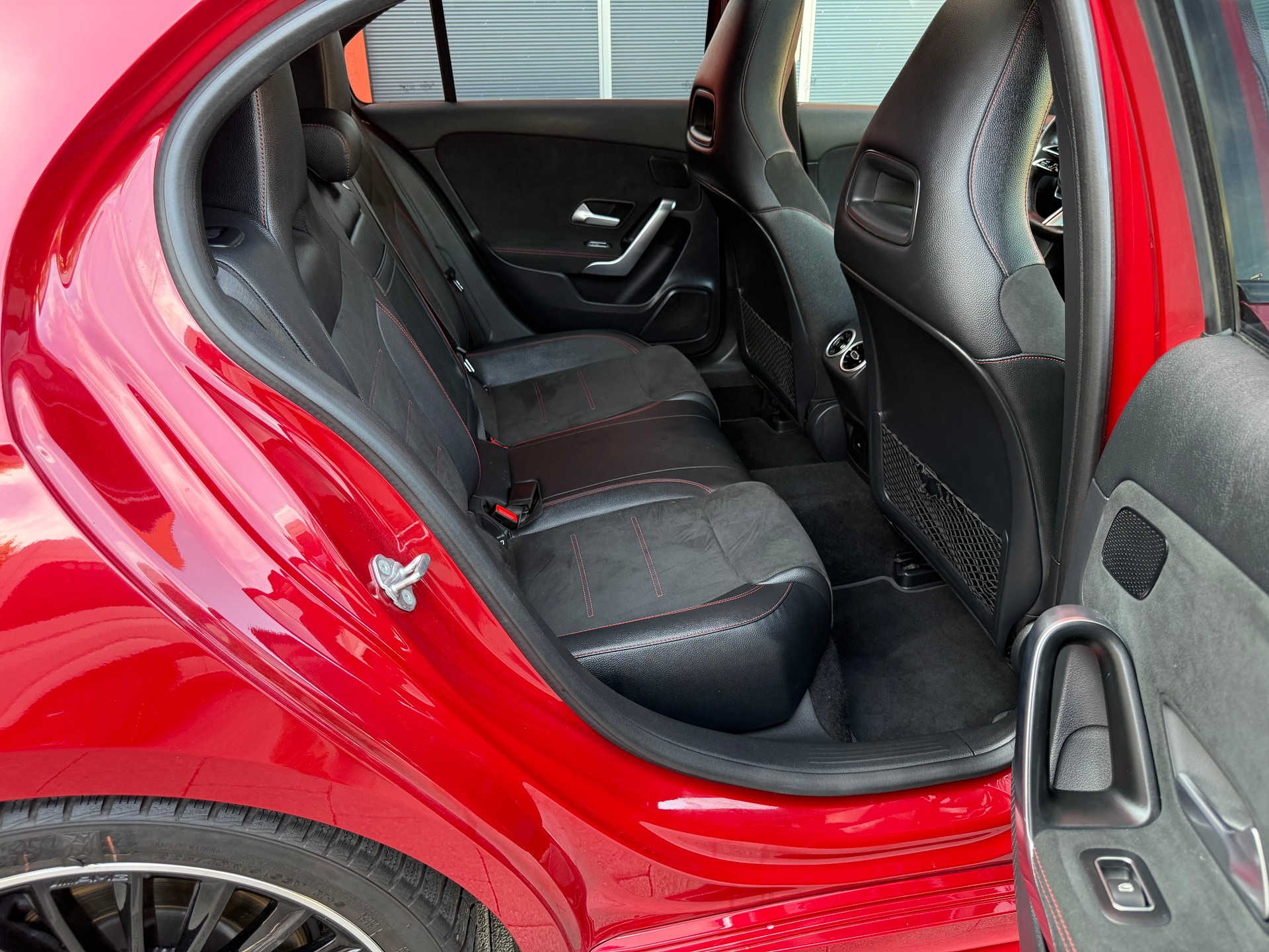 MERCEDES-BENZ A 200 7G-DCT AMG LINE-image-13
