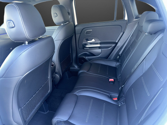MERCEDES-BENZ GLA 250 4Matic Swiss Star-image-5