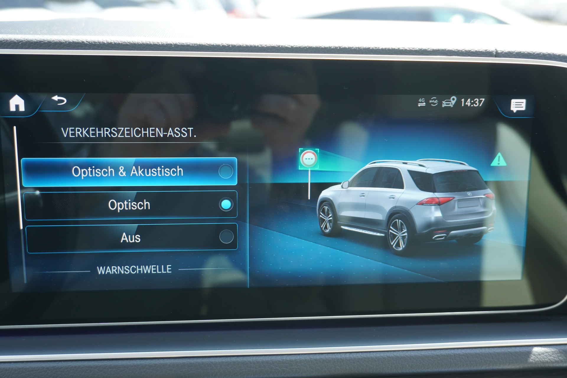 MERCEDES-BENZ GLE 400 d 4Matic AMG Line 9G-Tronic-image-35