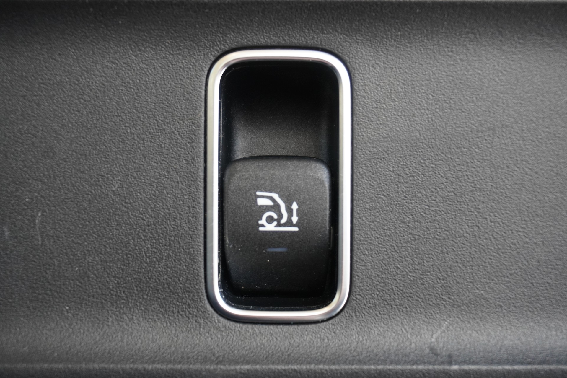 MERCEDES-BENZ GLE 400 d 4Matic AMG Line 9G-Tronic-image-10