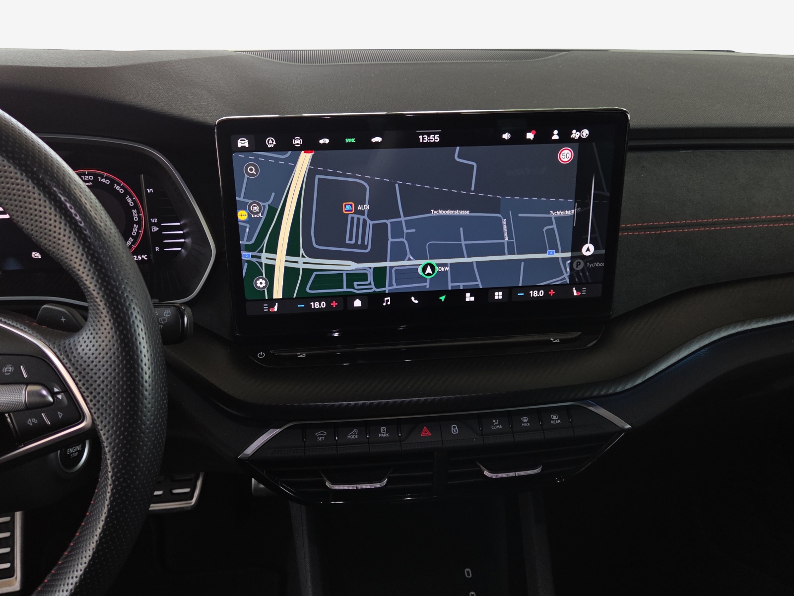 SKODA Octavia Combi 2.0 TSI DSG RS-image-10