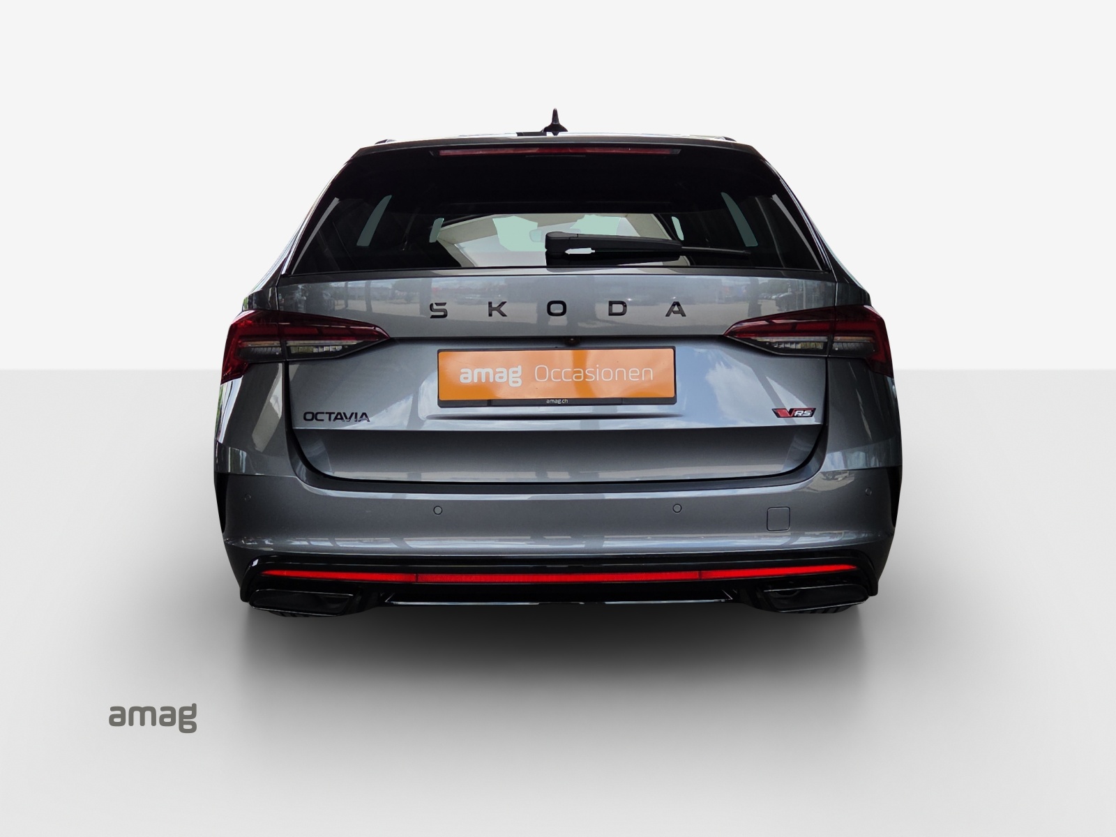 SKODA Octavia Combi 2.0 TSI DSG RS-image-3