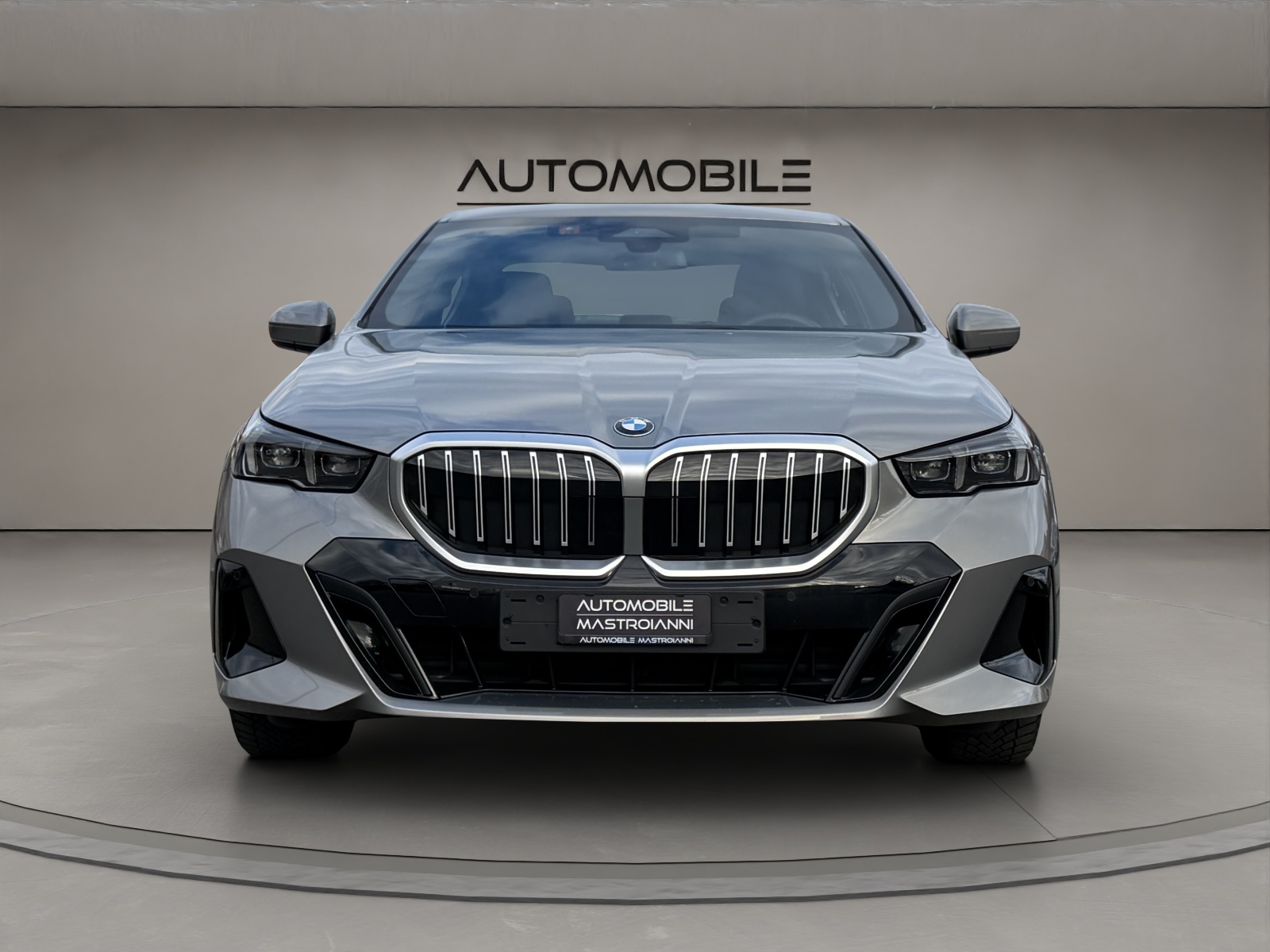 BMW 520d 48V M Sport Steptronic-image-1