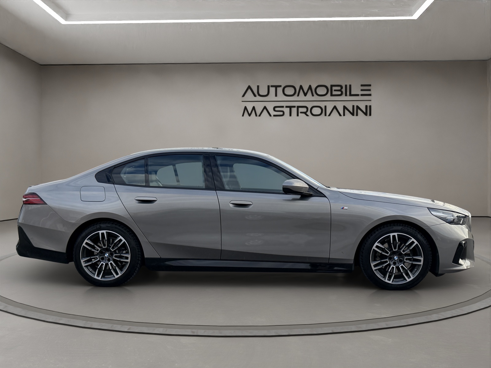 BMW 520d 48V M Sport Steptronic-image-7