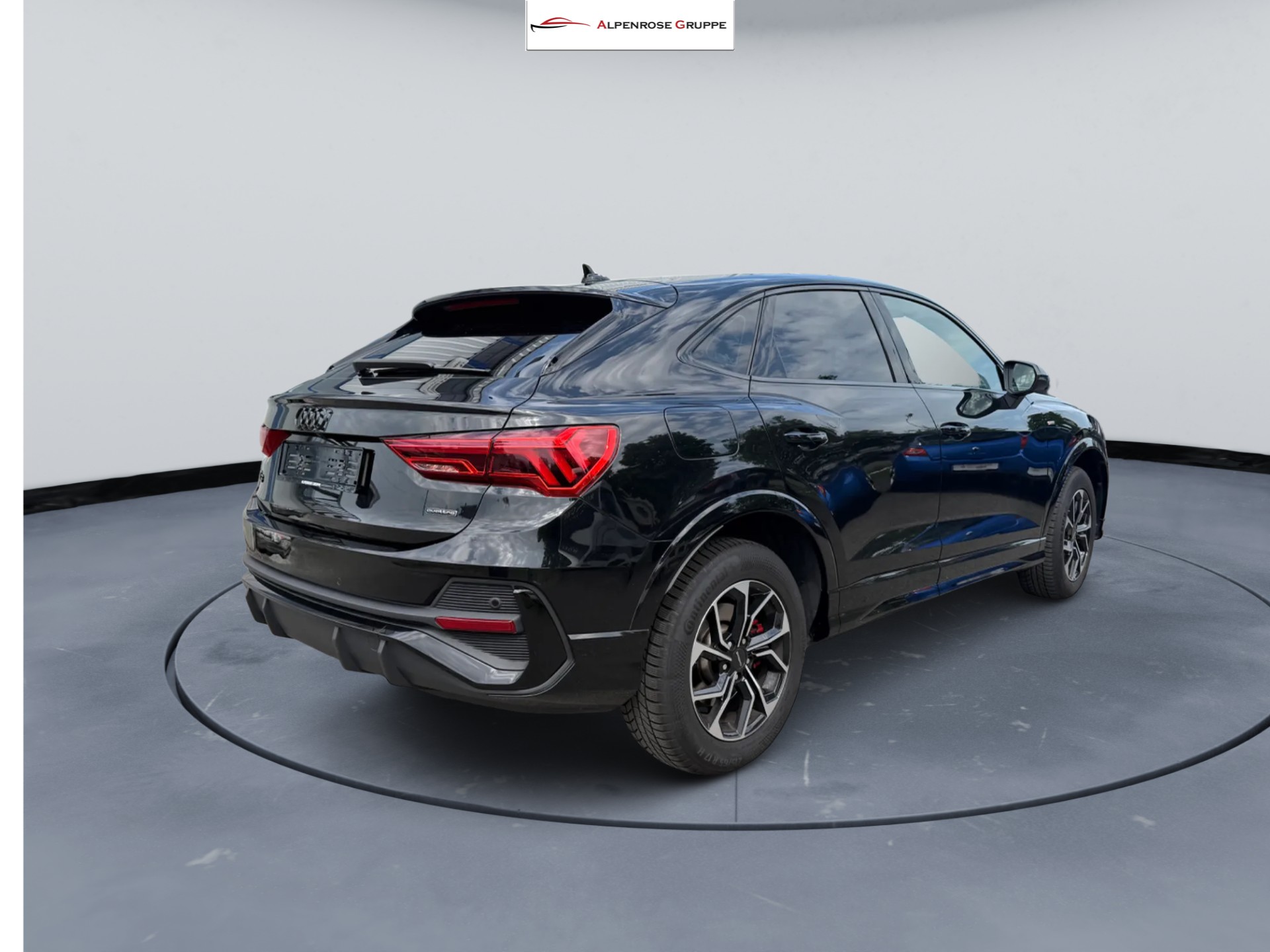 AUDI Q3 Sportback 40 TFSI S line quattro S-tronic-image-3