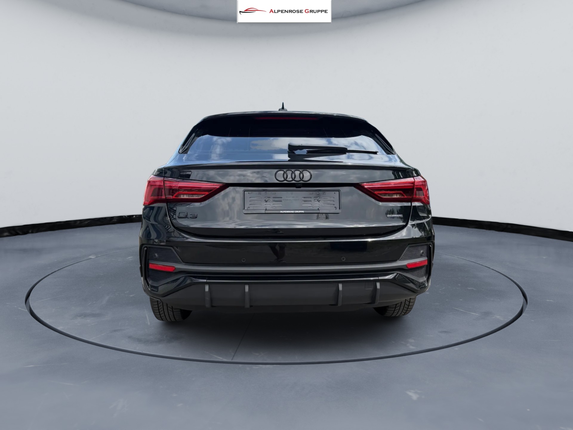 AUDI Q3 Sportback 40 TFSI S line quattro S-tronic-image-4