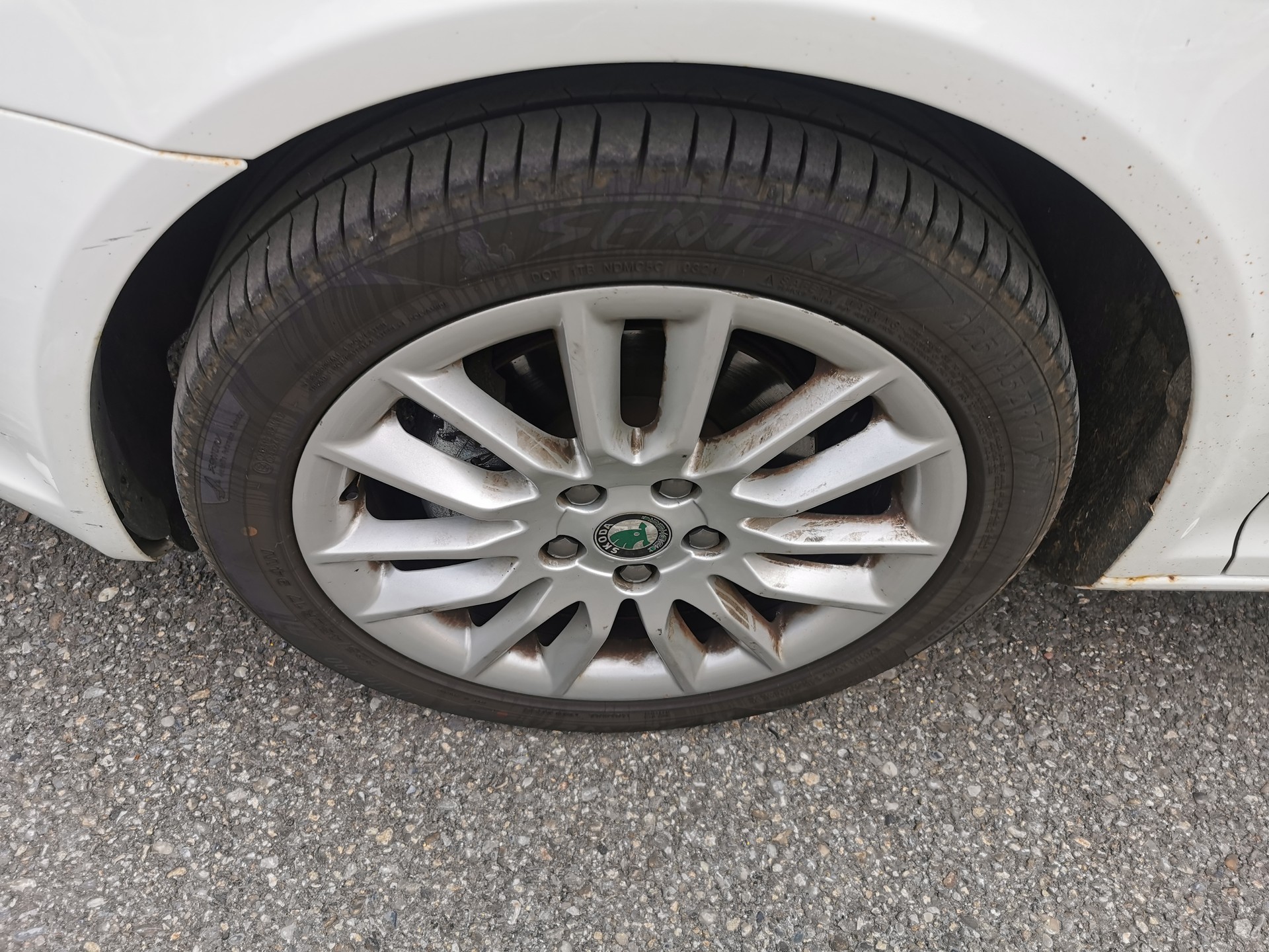 SKODA Octavia Combi 2.0 TDI Ambition 4x4-image-10