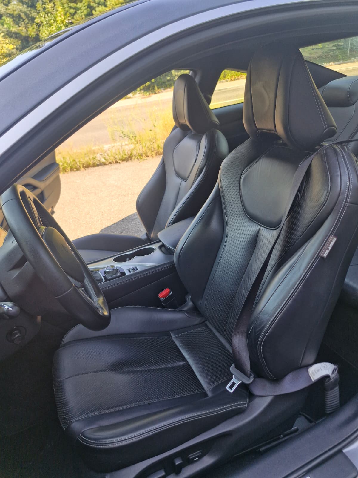 INFINITI 2.0t S Sport Tech-image-2