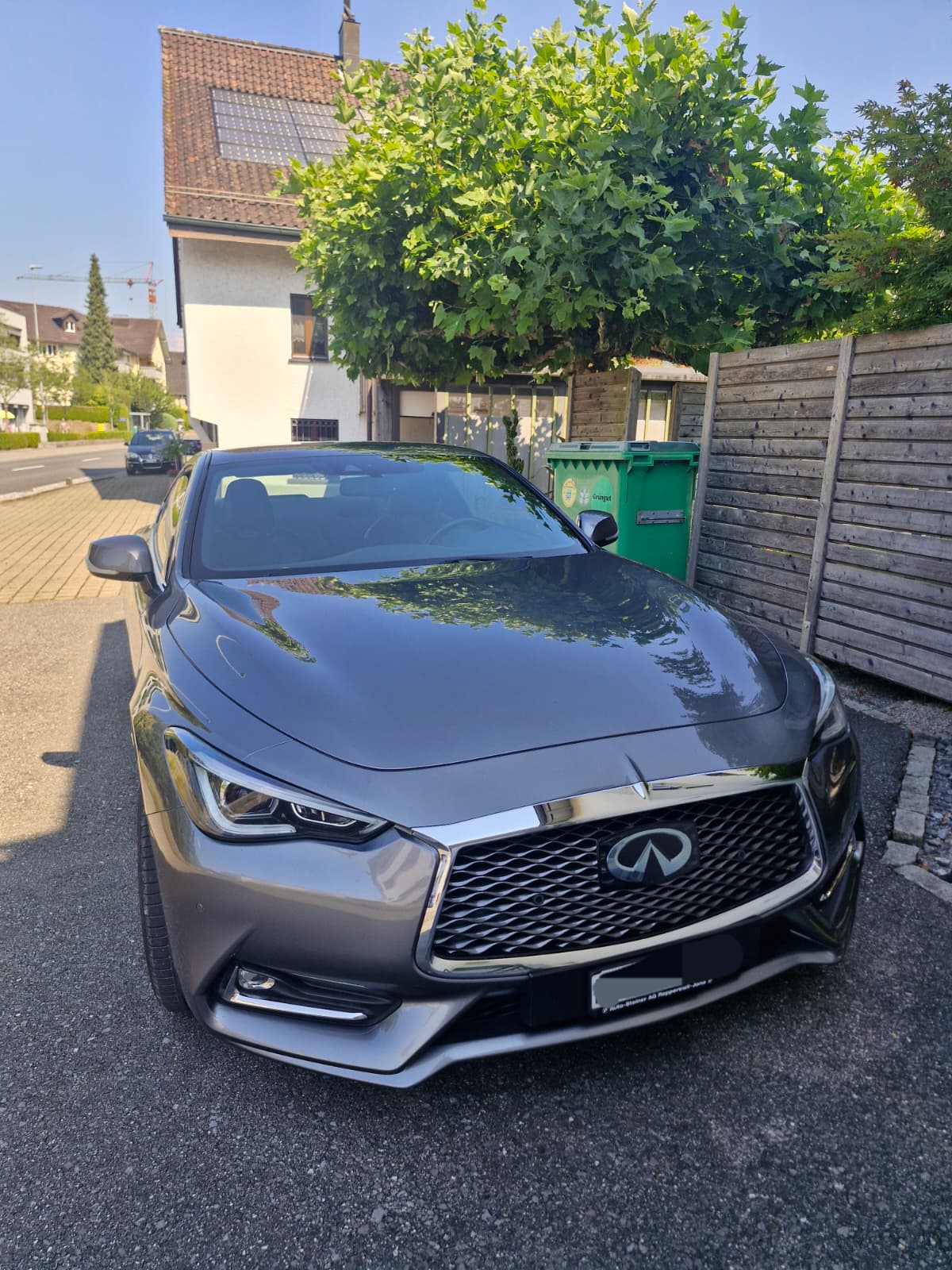 INFINITI 2.0t S Sport Tech-image-0