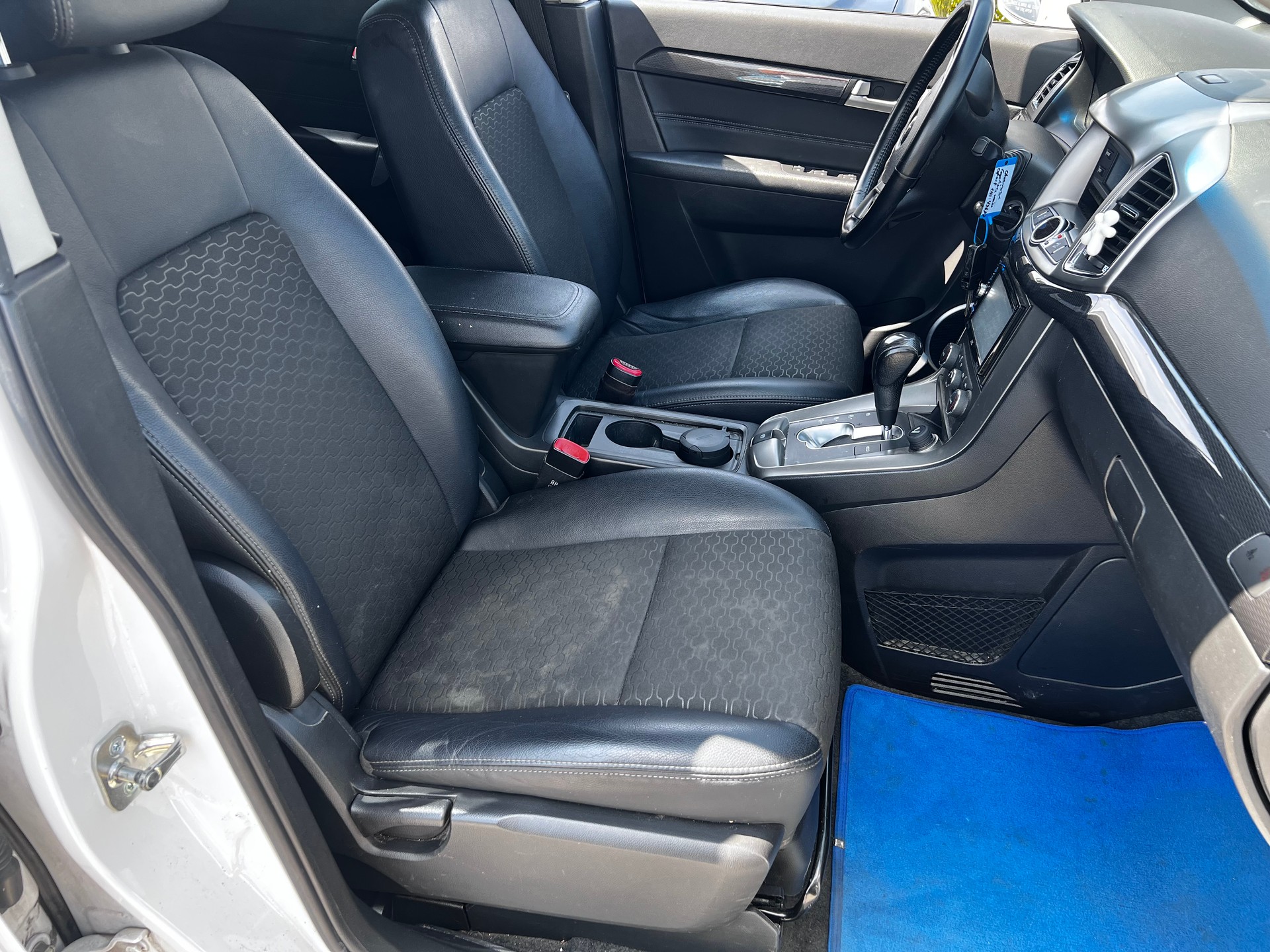 CHEVROLET Captiva 2.2 VCDi LTZ 4WD Automatic-image-12