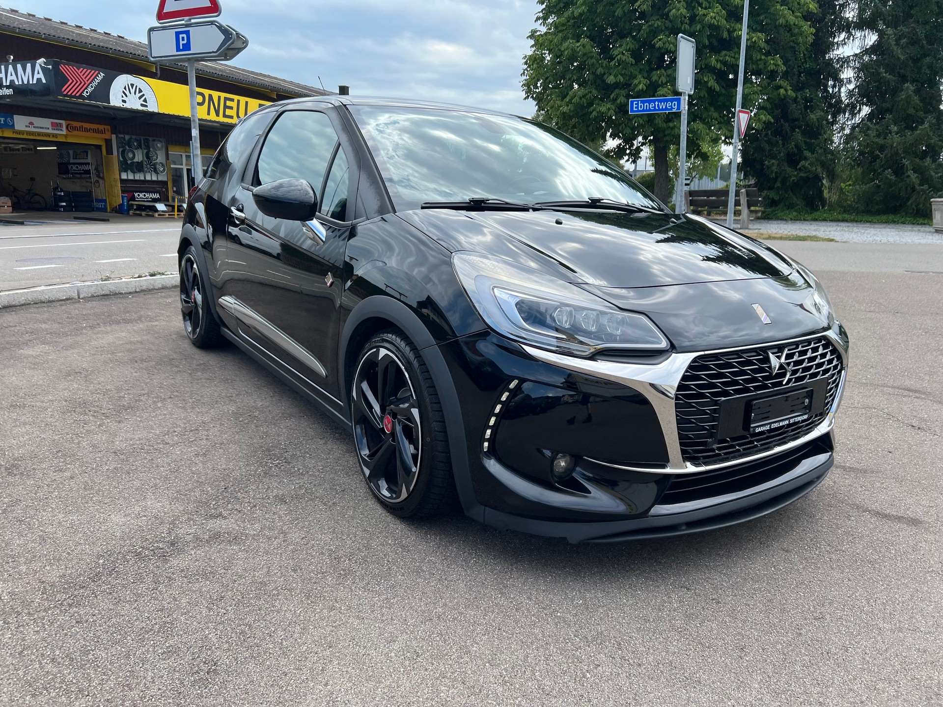 DS AUTOMOBILES DS 3 1.6 THP Performance Black Spezial-image-4