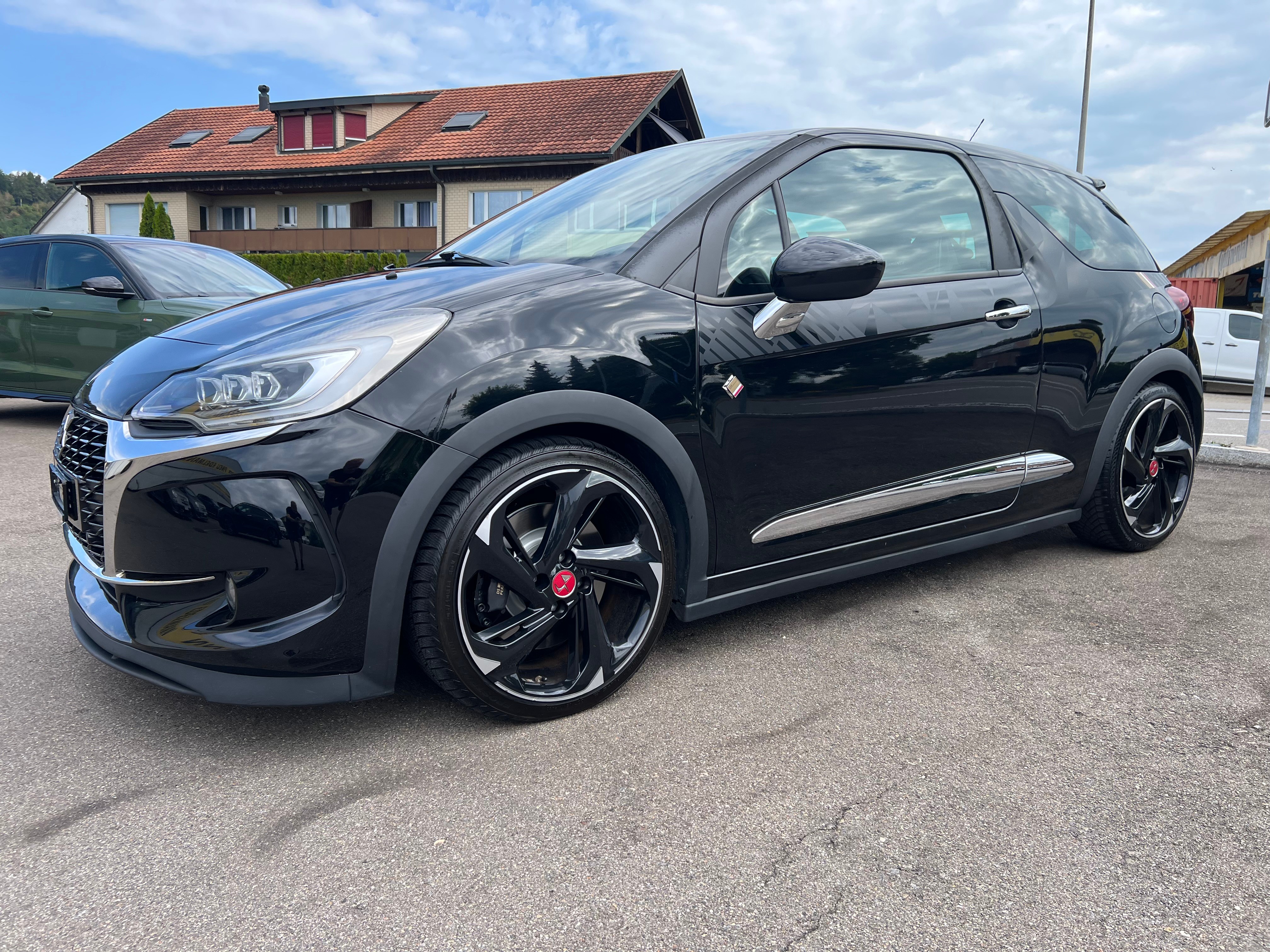 Car photo