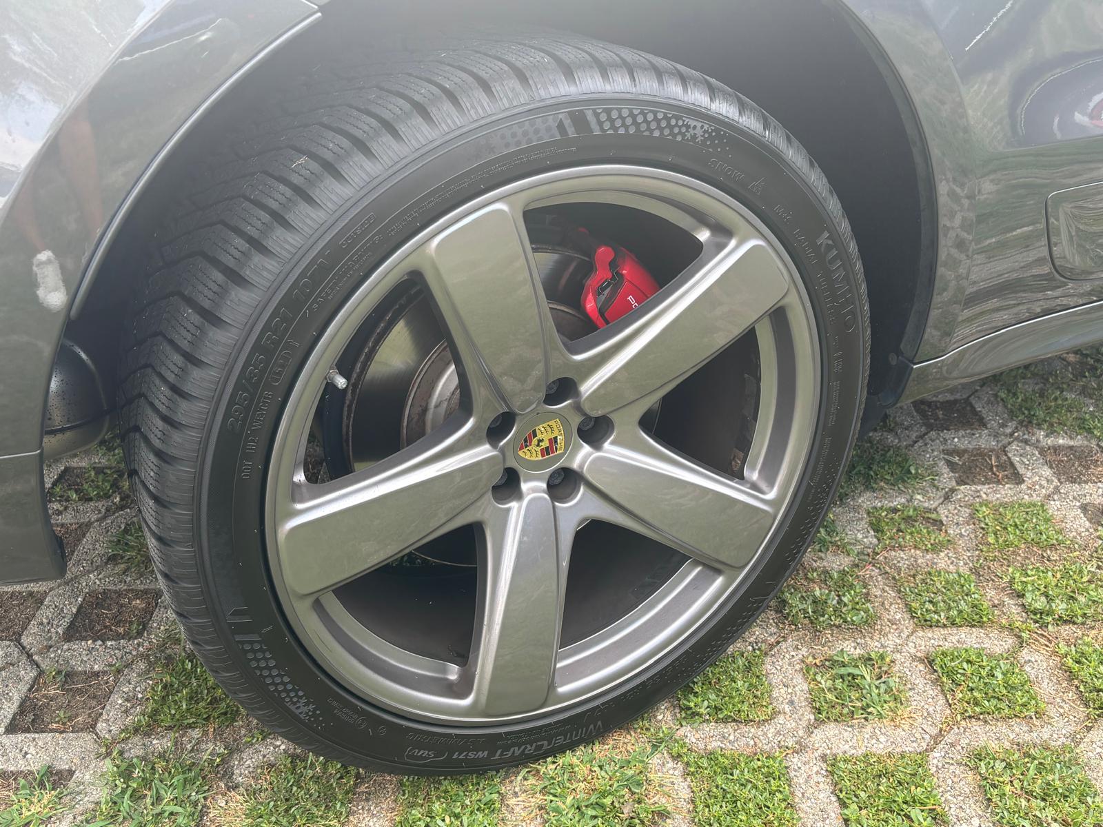 PORSCHE Macan Turbo PDK-image-9