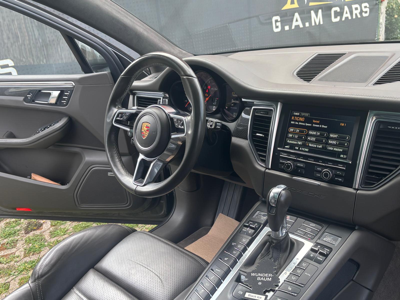 PORSCHE Macan Turbo PDK-image-7