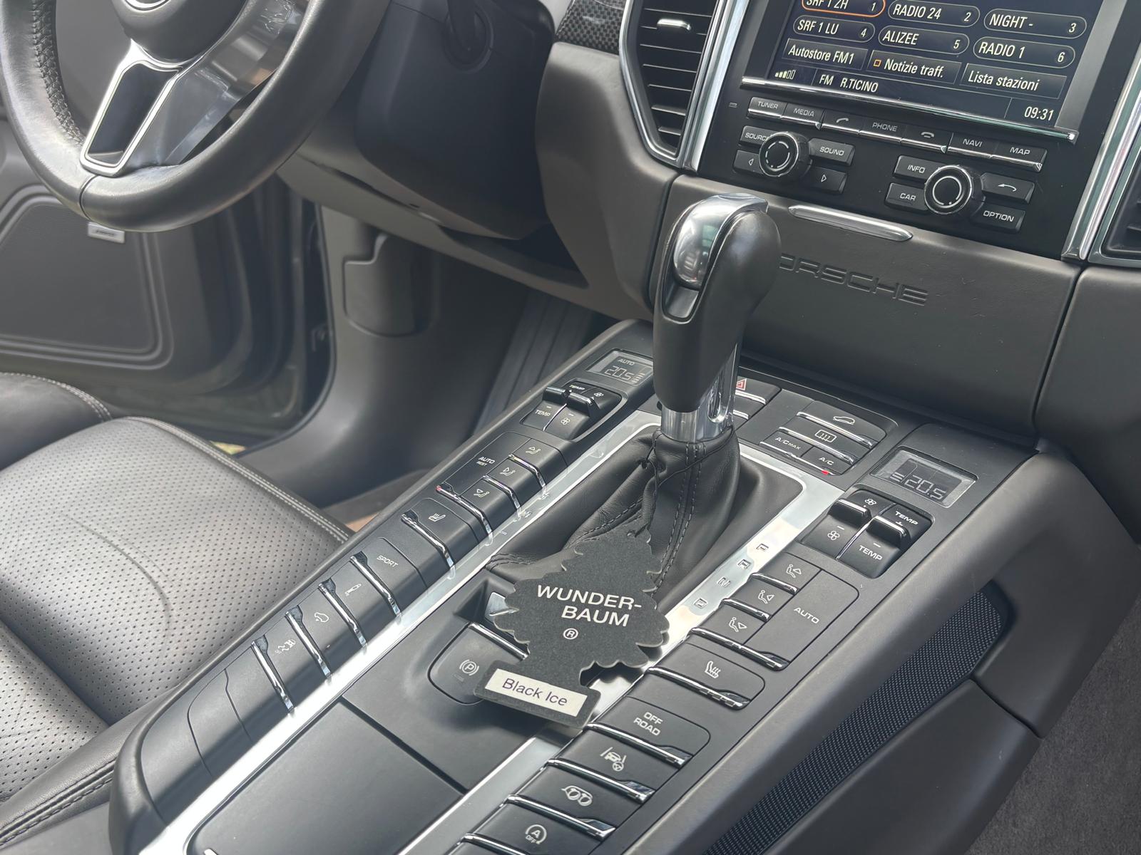 PORSCHE Macan Turbo PDK-image-8